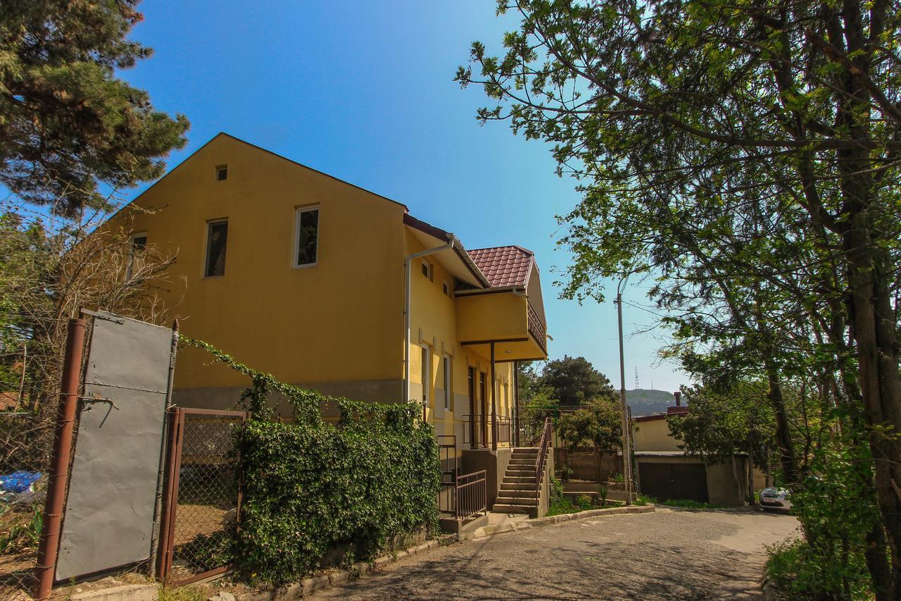 Apartment Gardens 44 Tbilisi Ngoại thất bức ảnh
