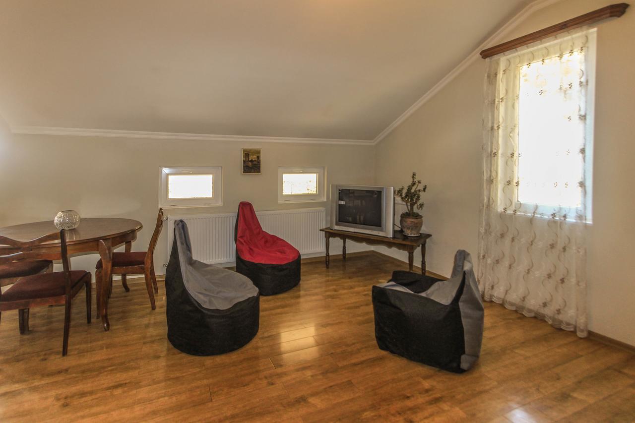 Apartment Gardens 44 Tbilisi Ngoại thất bức ảnh