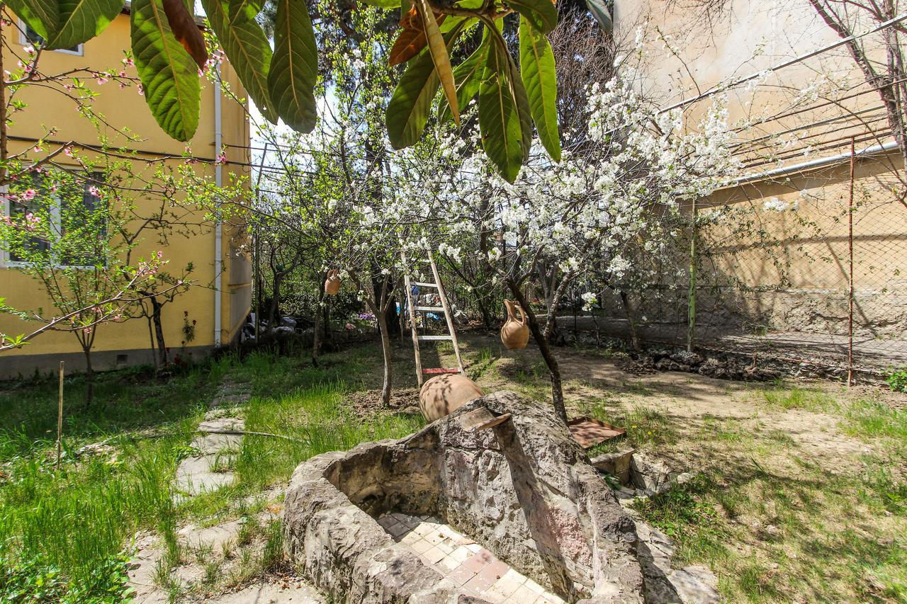 Apartment Gardens 44 Tbilisi Ngoại thất bức ảnh
