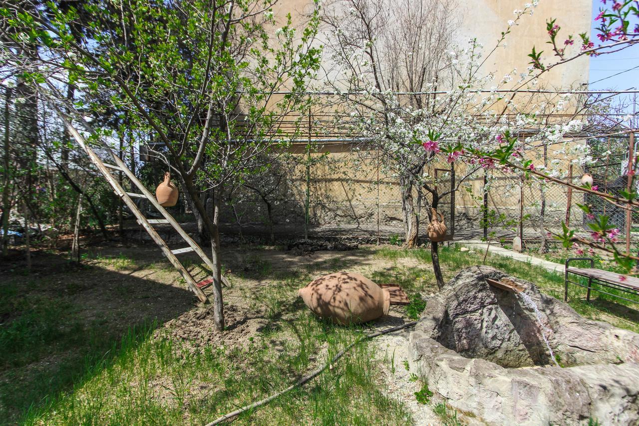 Apartment Gardens 44 Tbilisi Ngoại thất bức ảnh